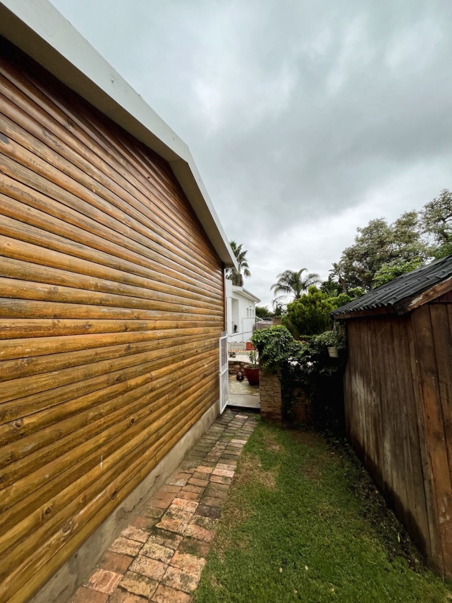 5 Bedroom Property for Sale in Vanes Estate Eastern Cape